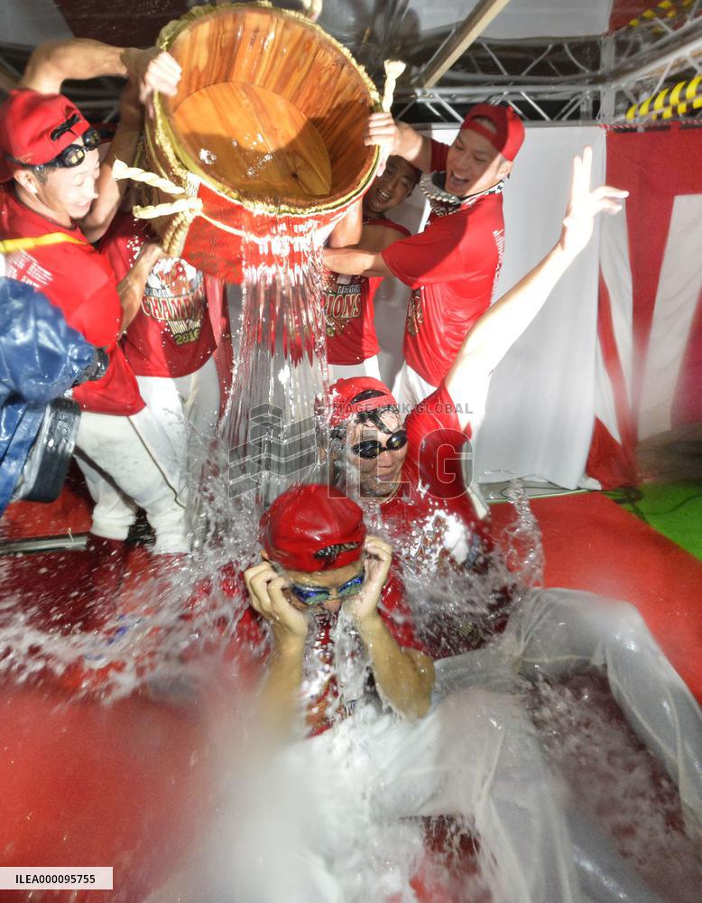 Hiroshima clinches 1st Central League championship since 1991