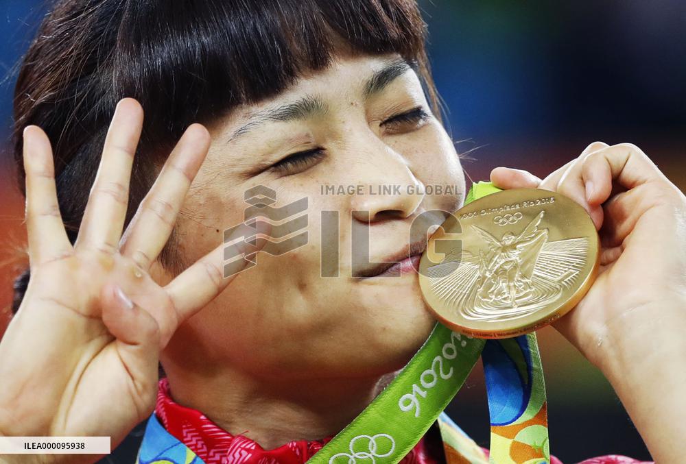 Japan gov't to bestow nat'l award on wrestling champion Icho