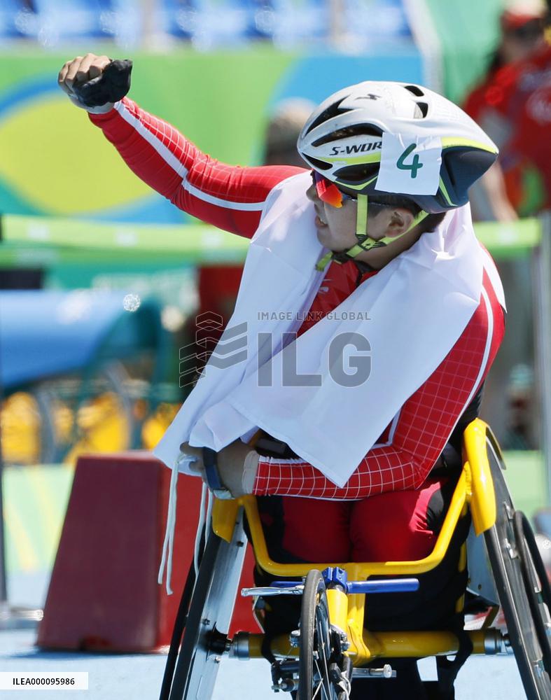 Japan's Sato wins silver in men's 400-meter