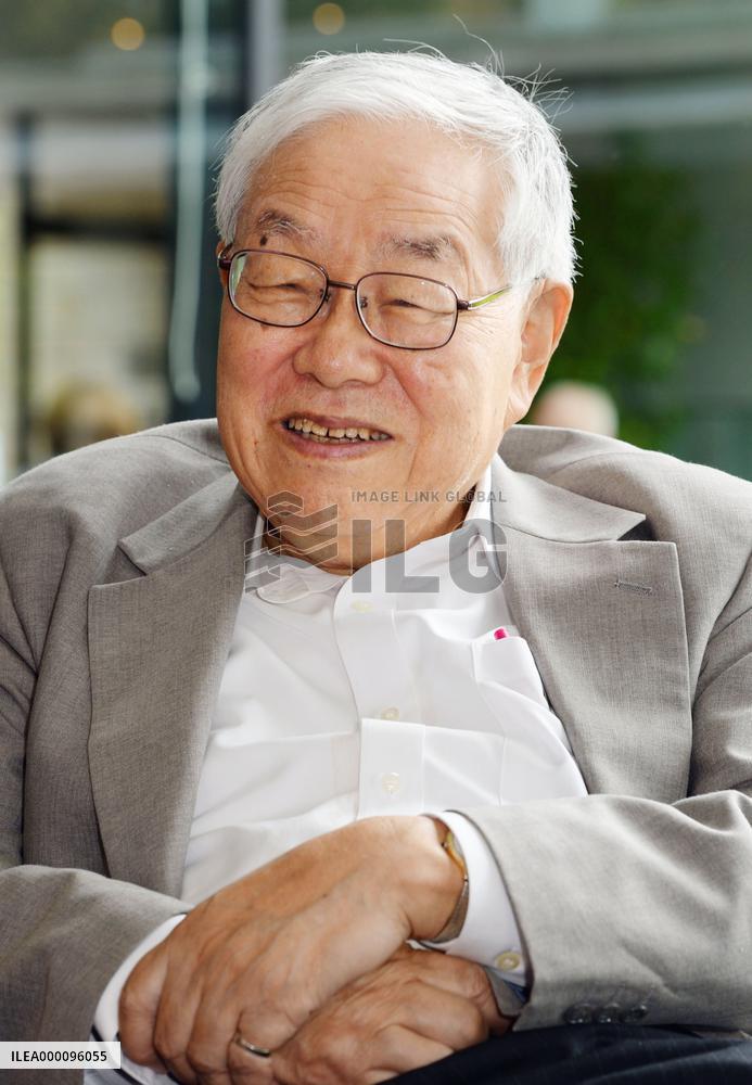 Abe adviser says foreign bond buying by BOJ could be "option"