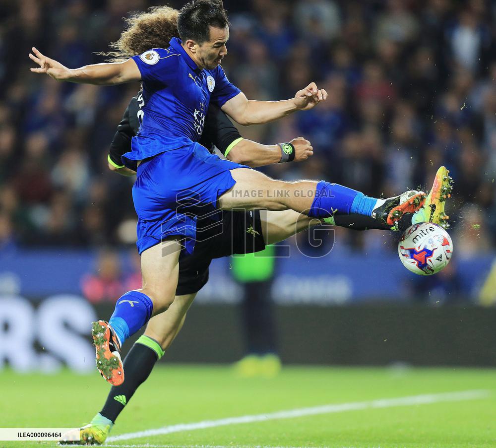 Soccer: Okazaki double not enough as Chelsea beat Leicester