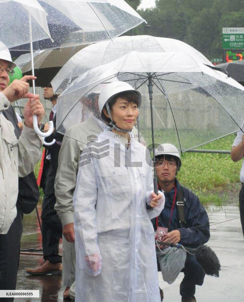 Minister Marukawa visits new national stadium construction site