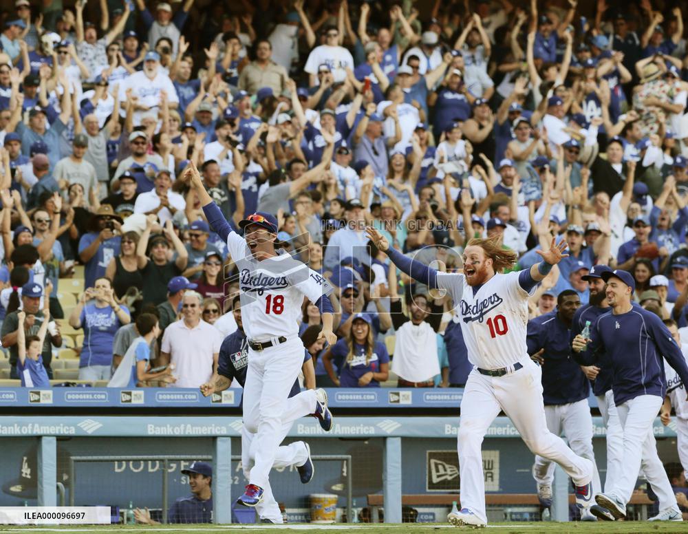 Baseball: Dodgers win NL West title