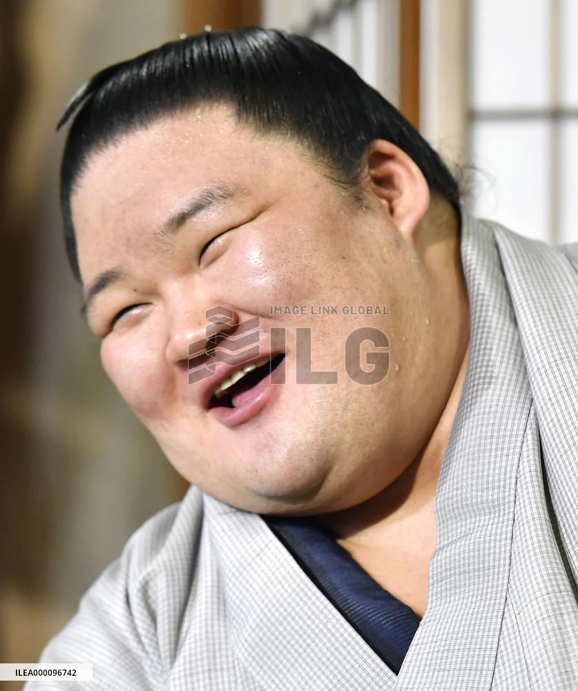 Goeido at press conference after victory