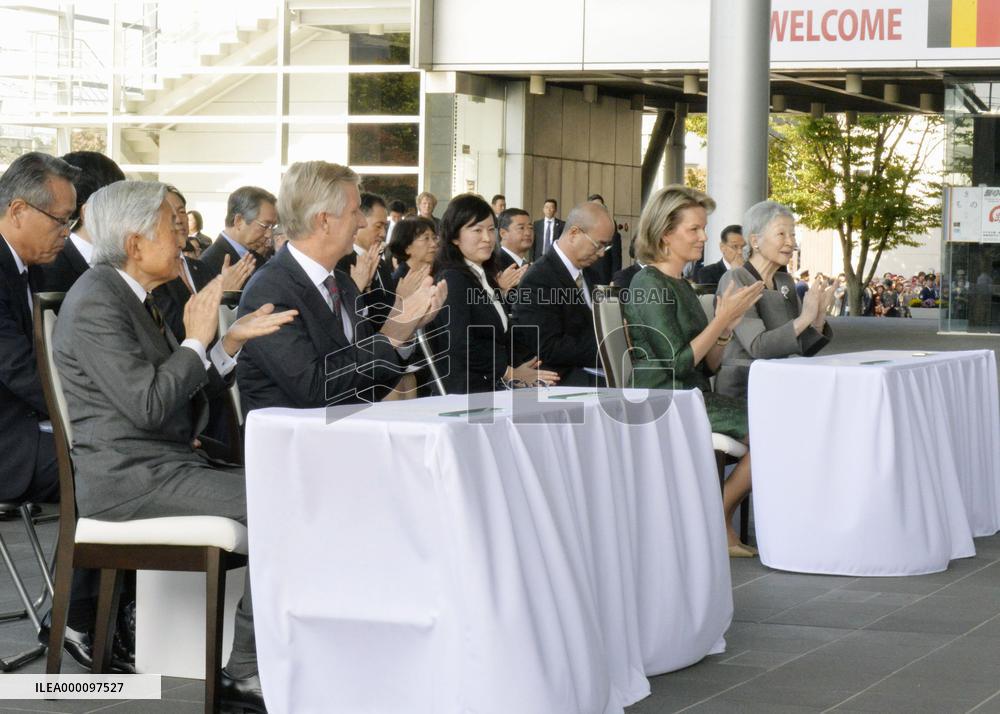 Belgian king, queen watch Japanese performing art