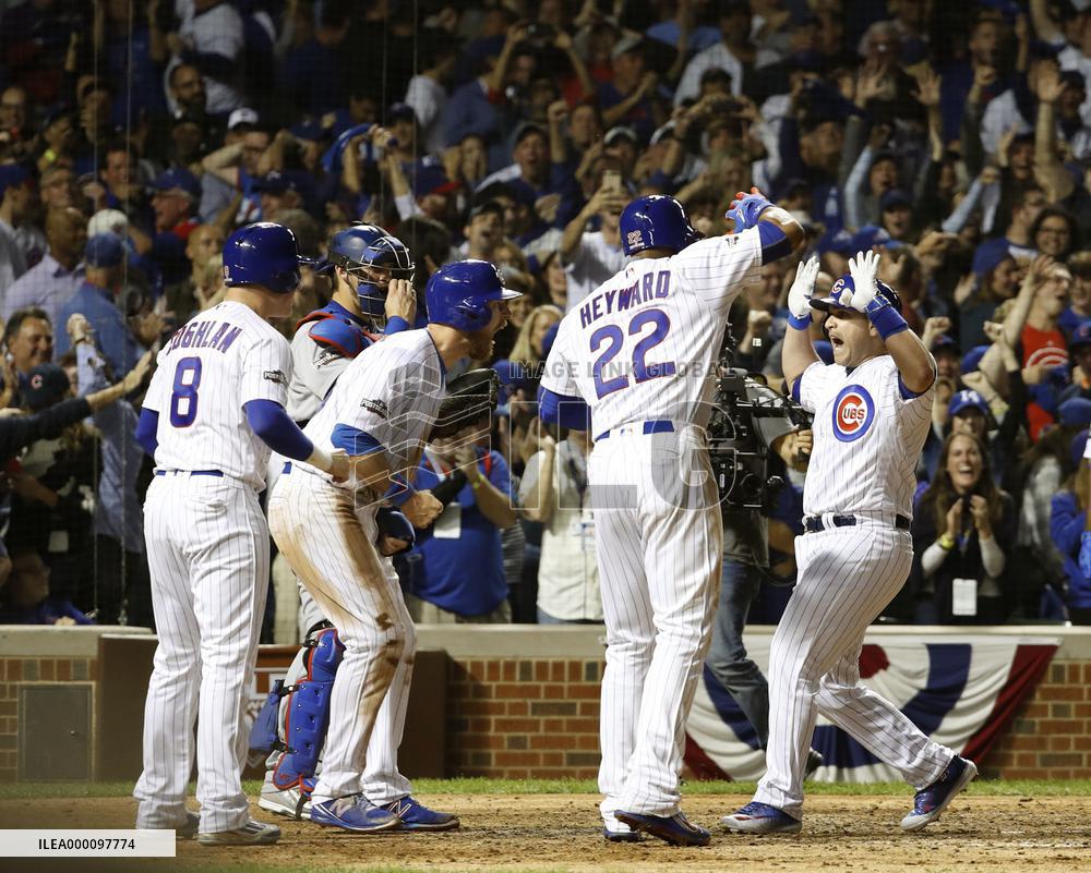 Cubs beat Dodgers in Game 1 of National League Championship