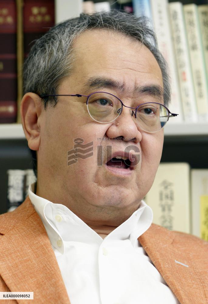 Law on emperor's abdication should be introduced early: panel member