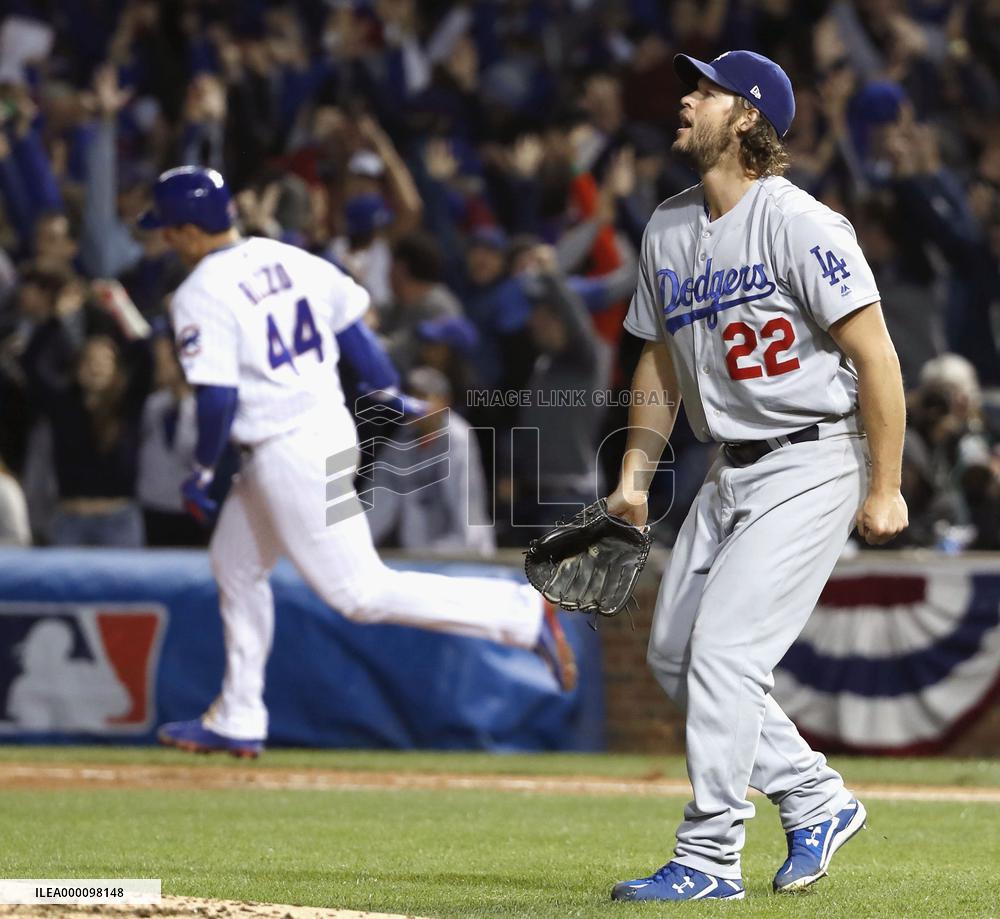 Chicago Cubs advance to World Series