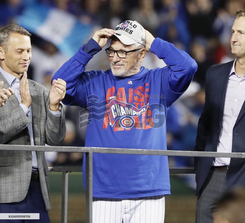 Chicago Cubs advance to World Series