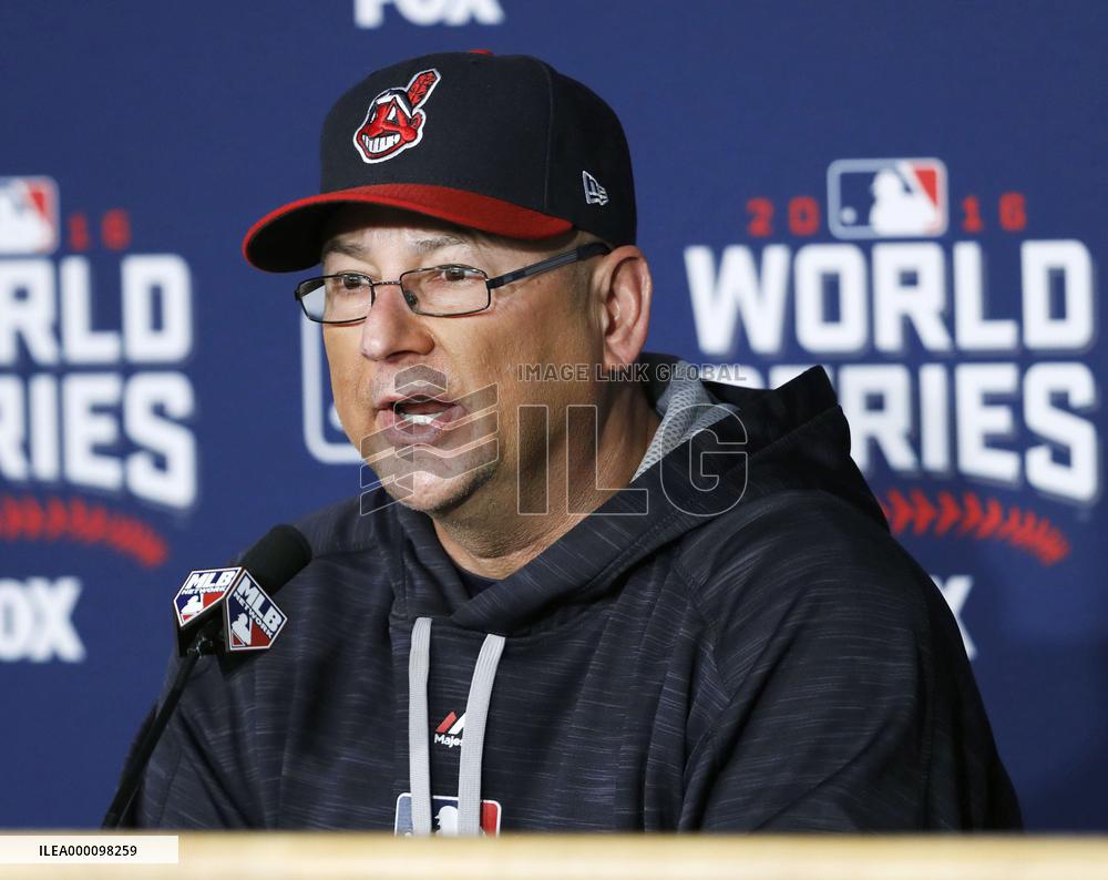 Baseball: Francona meets press before World Series