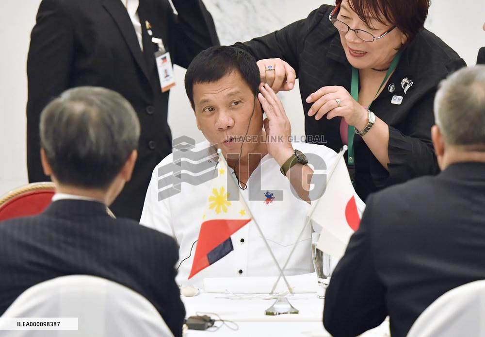Philippine President Duterte attends Keidanren lunch meeting