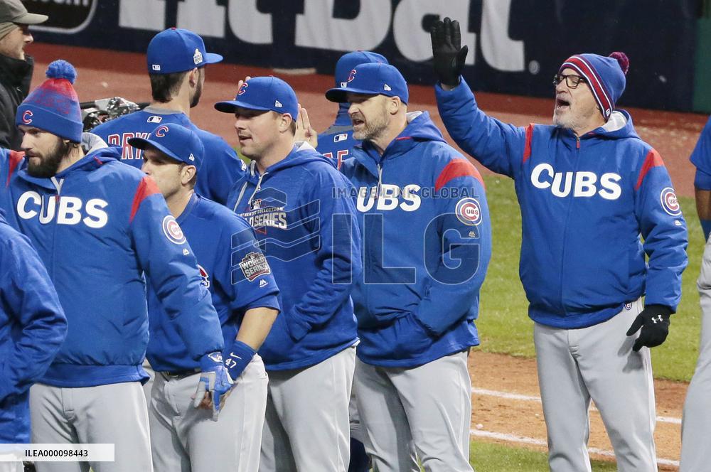 Cubs win Game 2 to even World Series