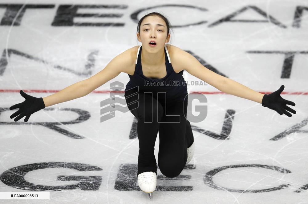 Hongo in Skate Canada practice session