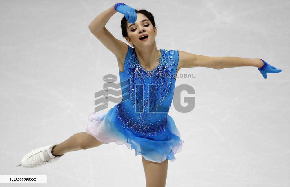 Figure skating: Medvedeva leads after SP at Skate Canada