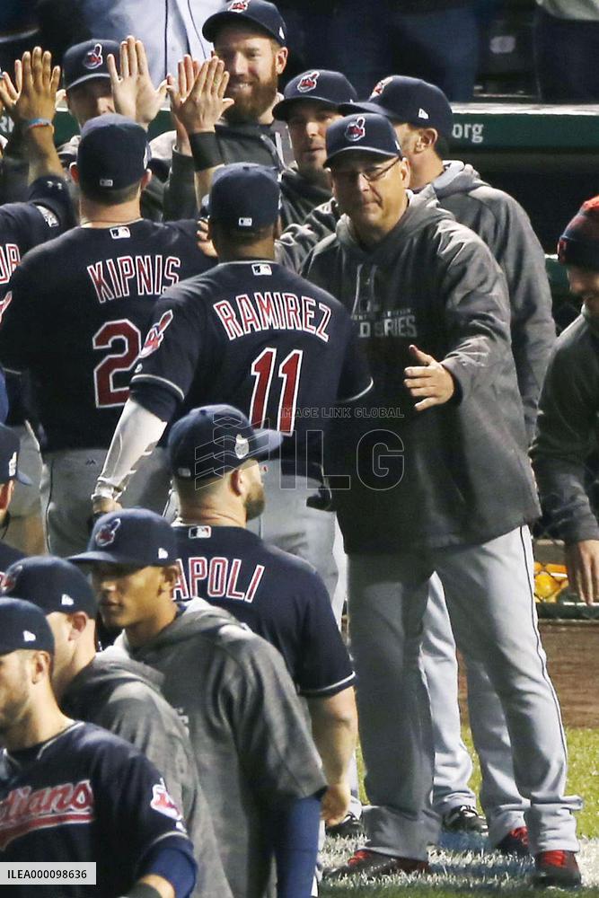 Indians beat Cubs 7-2 in World Series Game 4