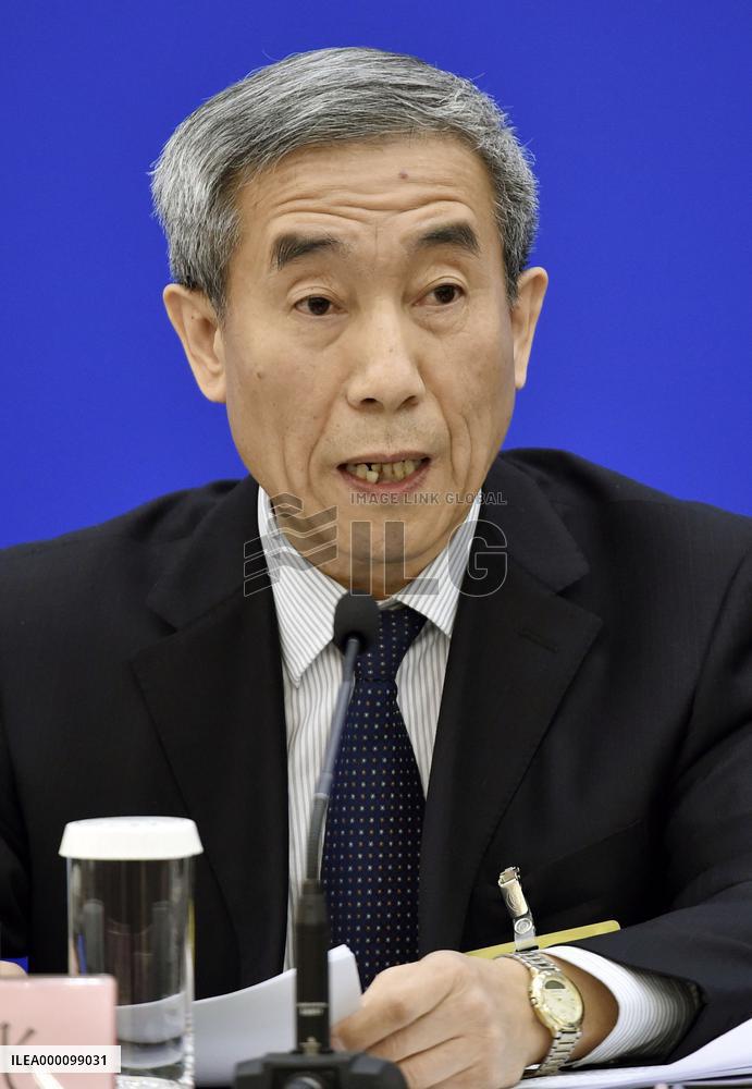 China OKs review of Hong Kong's Basic Law