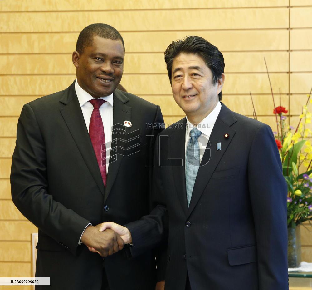 Kenyan parliamentary speaker Muturi meets Japanese PM Abe