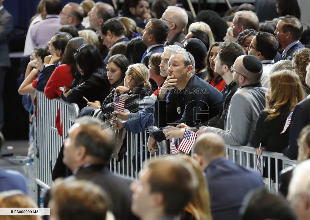 People watch early returns in U.S. presidential election