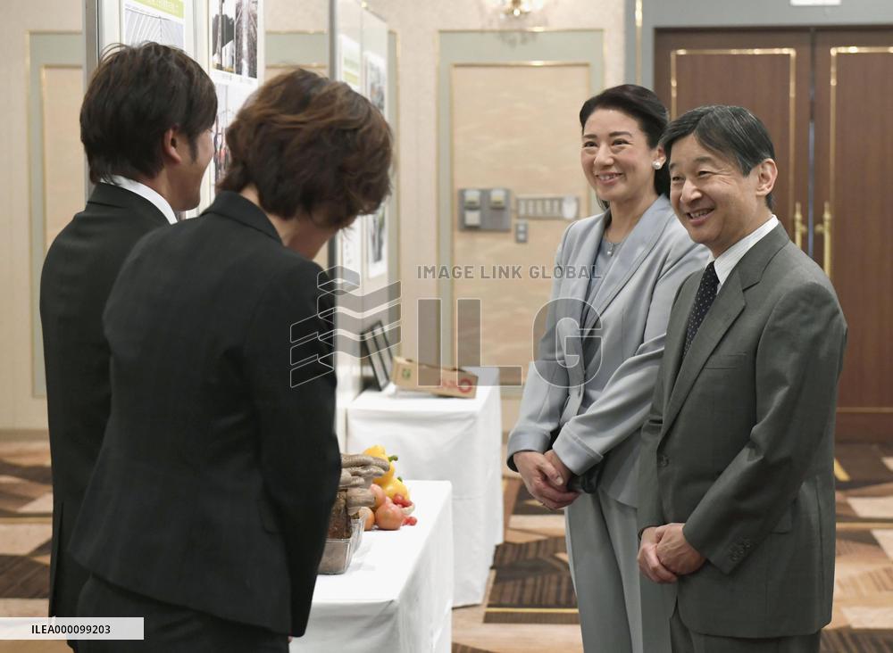 Crown prince, crown princess meet with young farmers