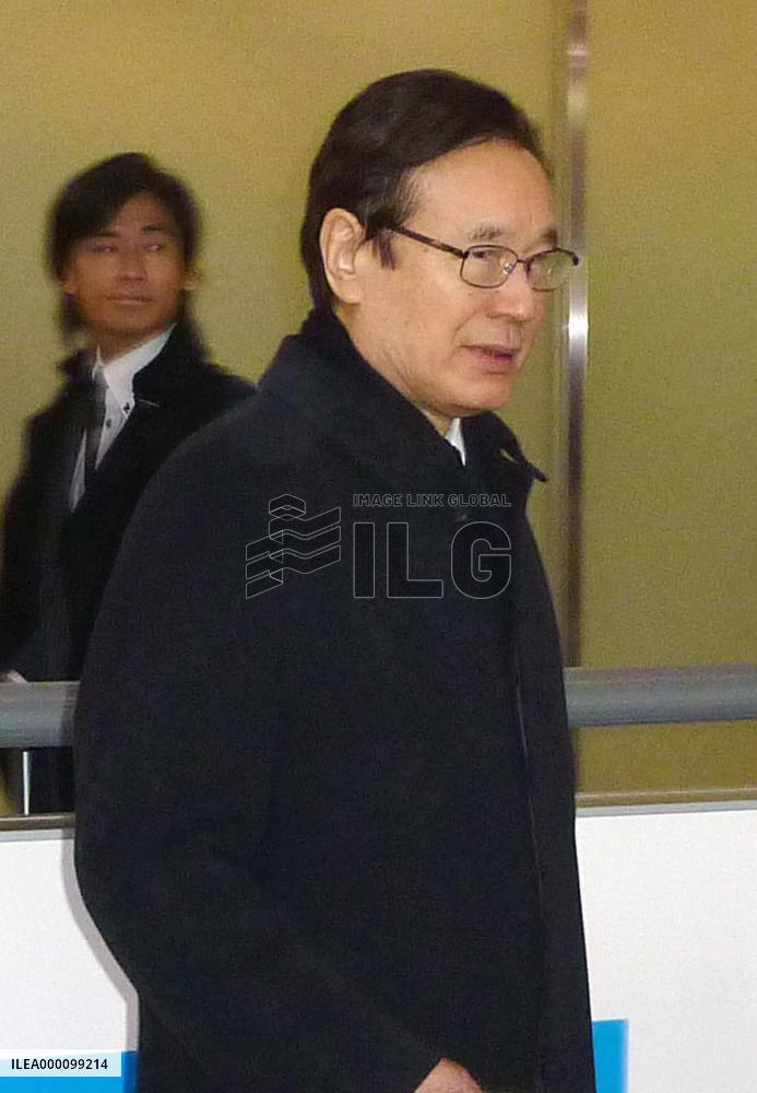Japan PM Abe's aide returns from Russia trip