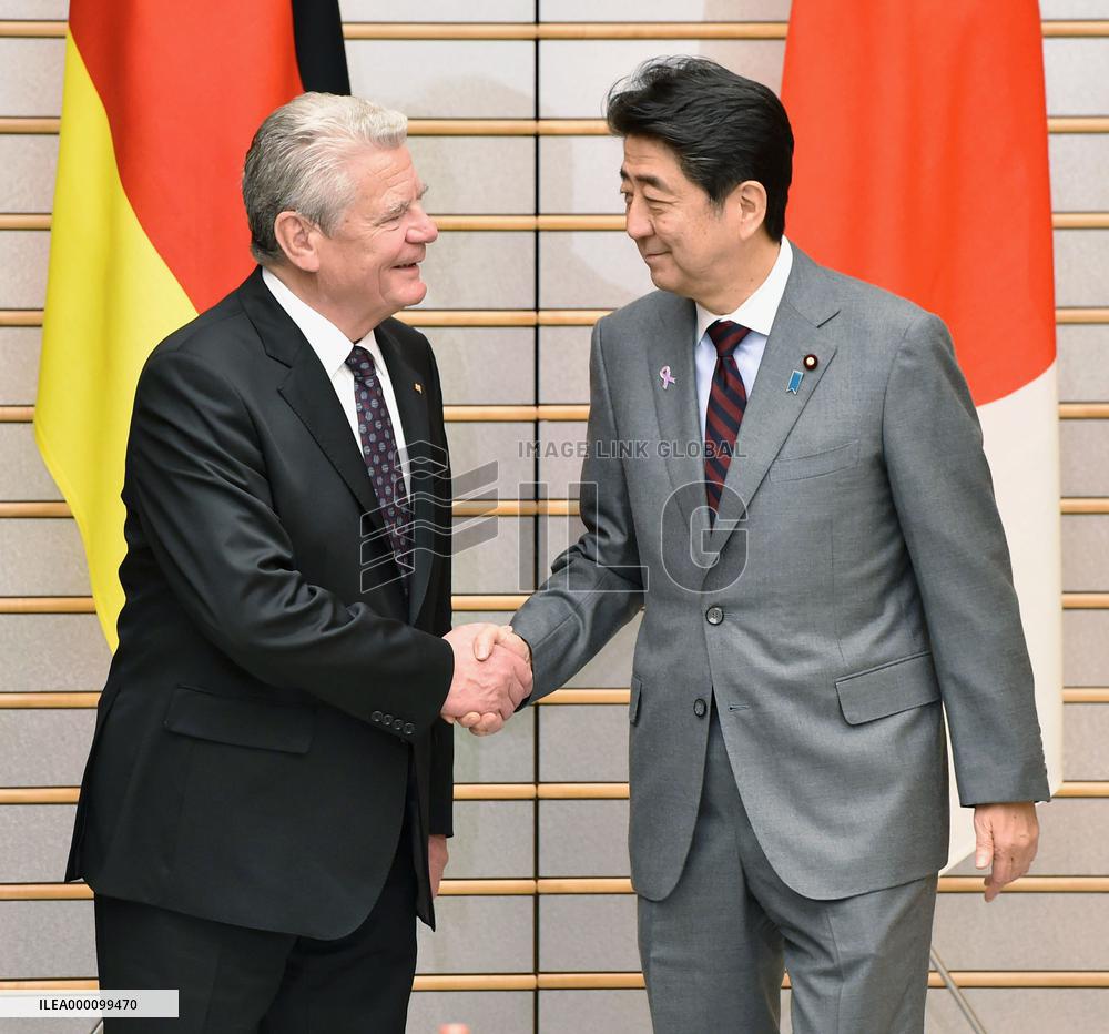 Abe, German Pres. Gauck affirm shared stance on rule of law