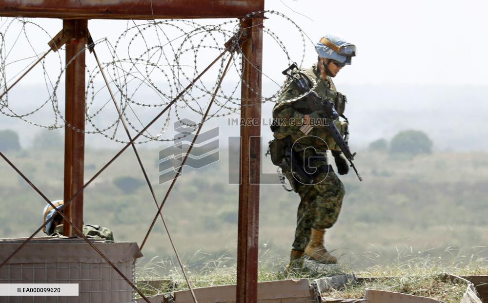 Japan troops given new security role for U.N. mission in S. Sudan