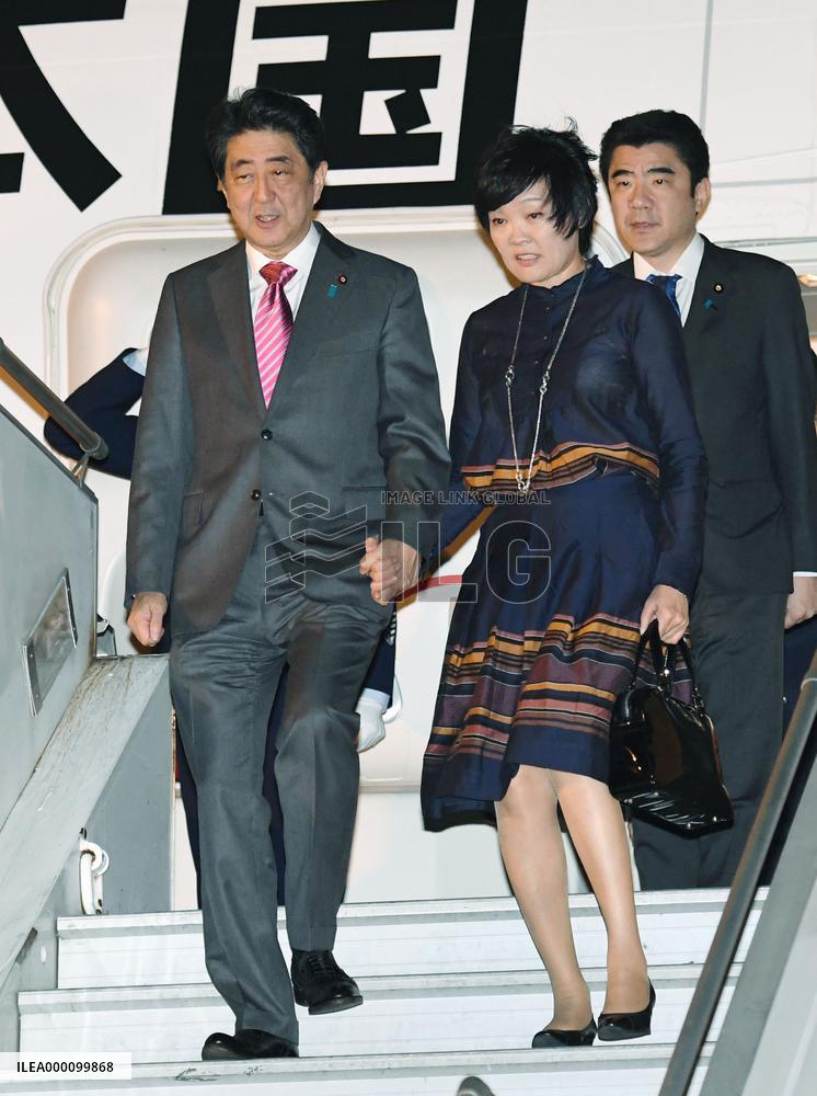 Japan PM Abe arrives in Argentina