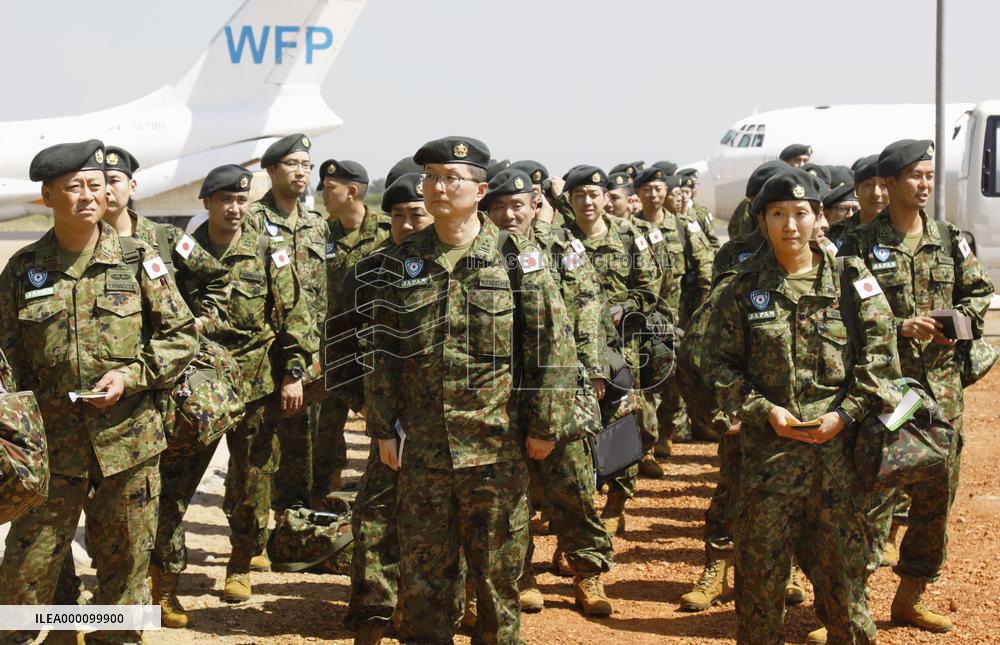 Japan troops tasked with new peacekeeping roles arrive in S. Sudan