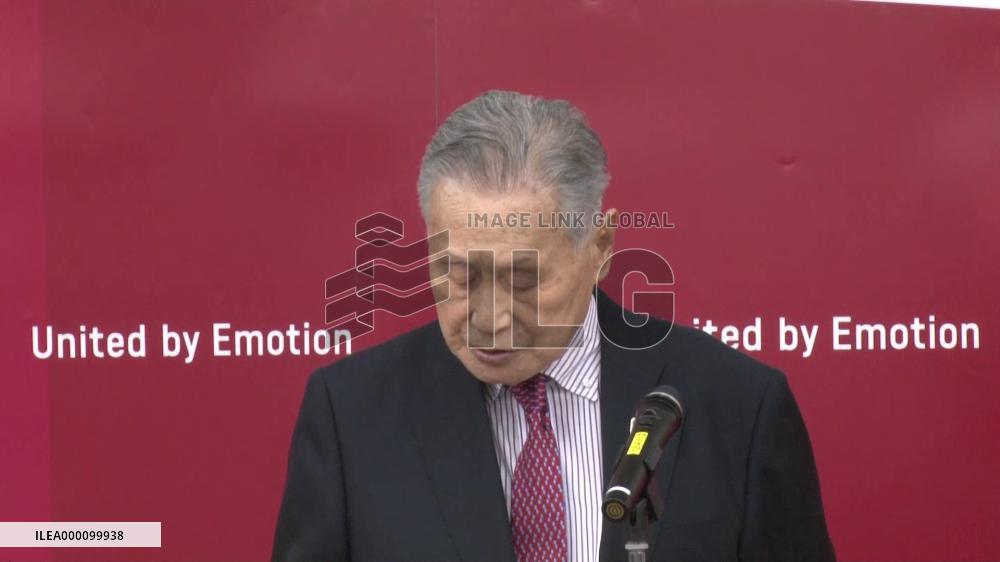 Head of Japan's Olympic organizing body says no spectators an option??