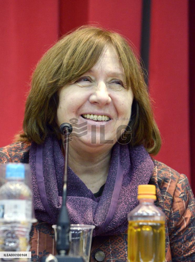 Nobel Prize-winning writer Alexievich gives lecture in Tokyo