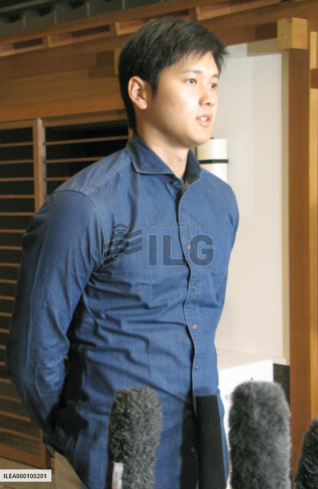 Baseball: Otani voted PL best pitcher, best DH at same time