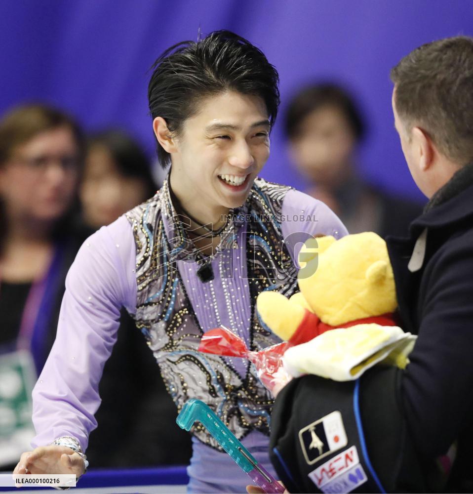 Figure skating: Hanyu takes nearly 16-point lead at NHK Trophy