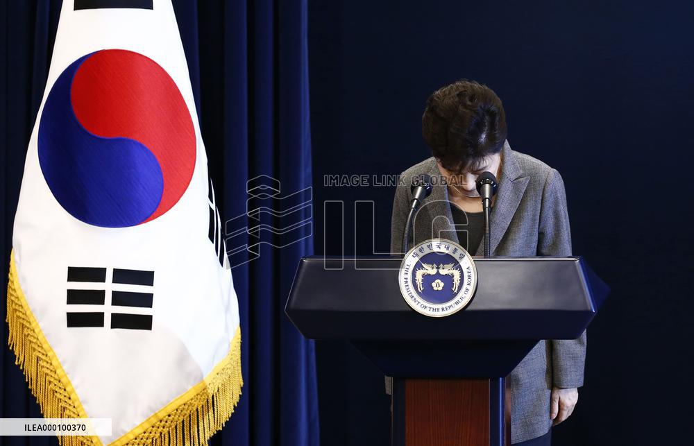 S. Korea's Park voices willingness to resign before term ends