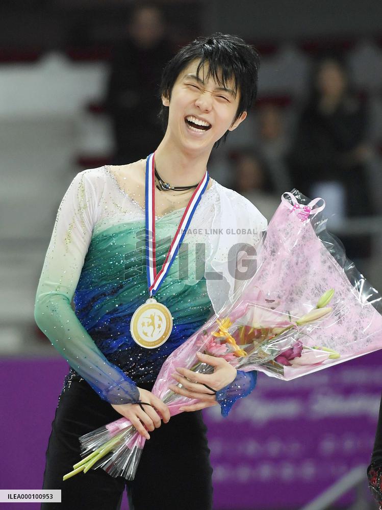 Hanyu becomes 1st to win 4 straight GP Finals