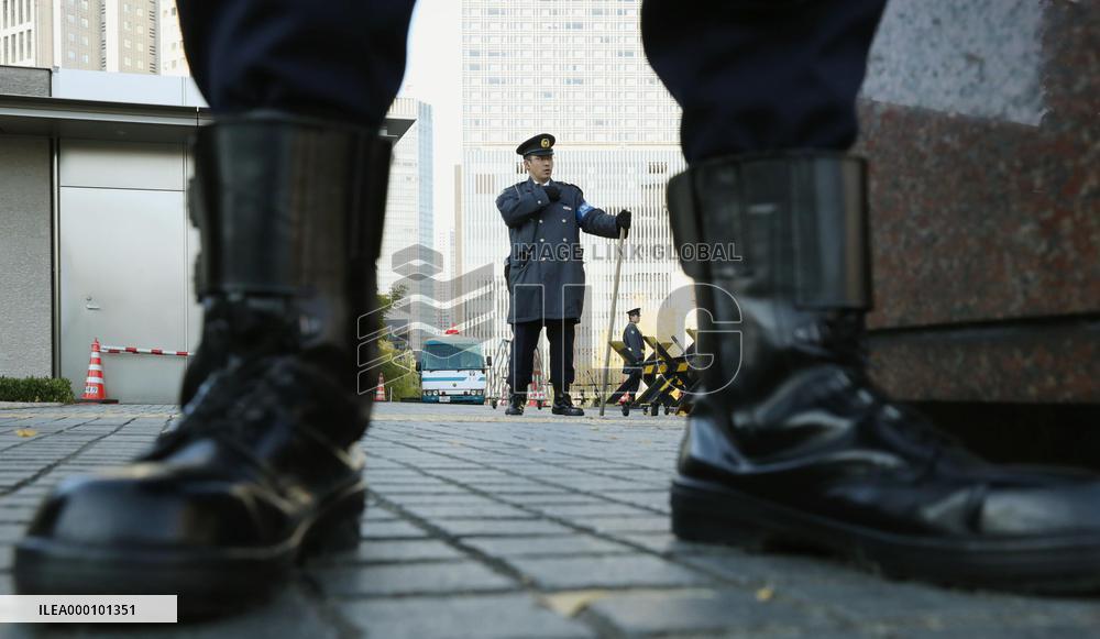 Security heightened in Tokyo prior to 2nd day of Abe-Putin summit