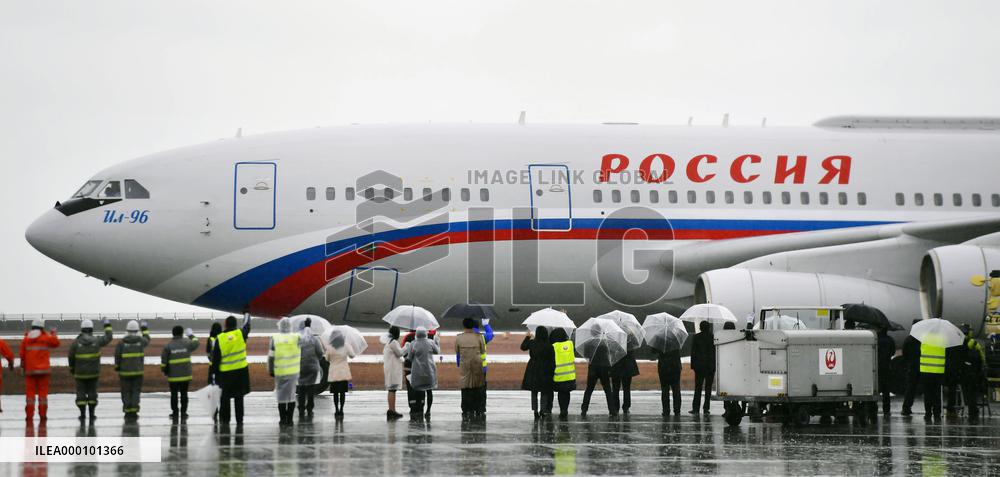 Day 2 of Abe-Putin summit