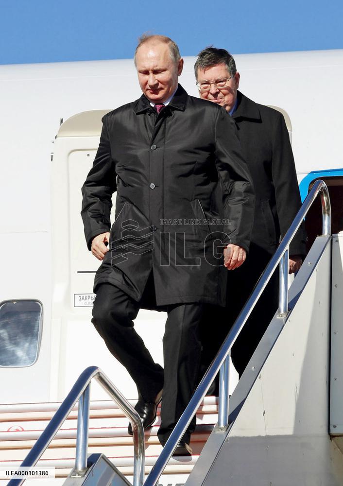 Day 2 of Abe-Putin summit