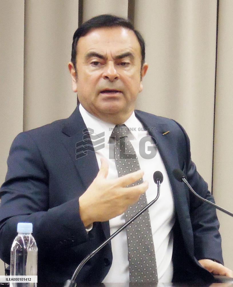 Ghosn to maximize effect of Nissan, Mitsubishi alliance