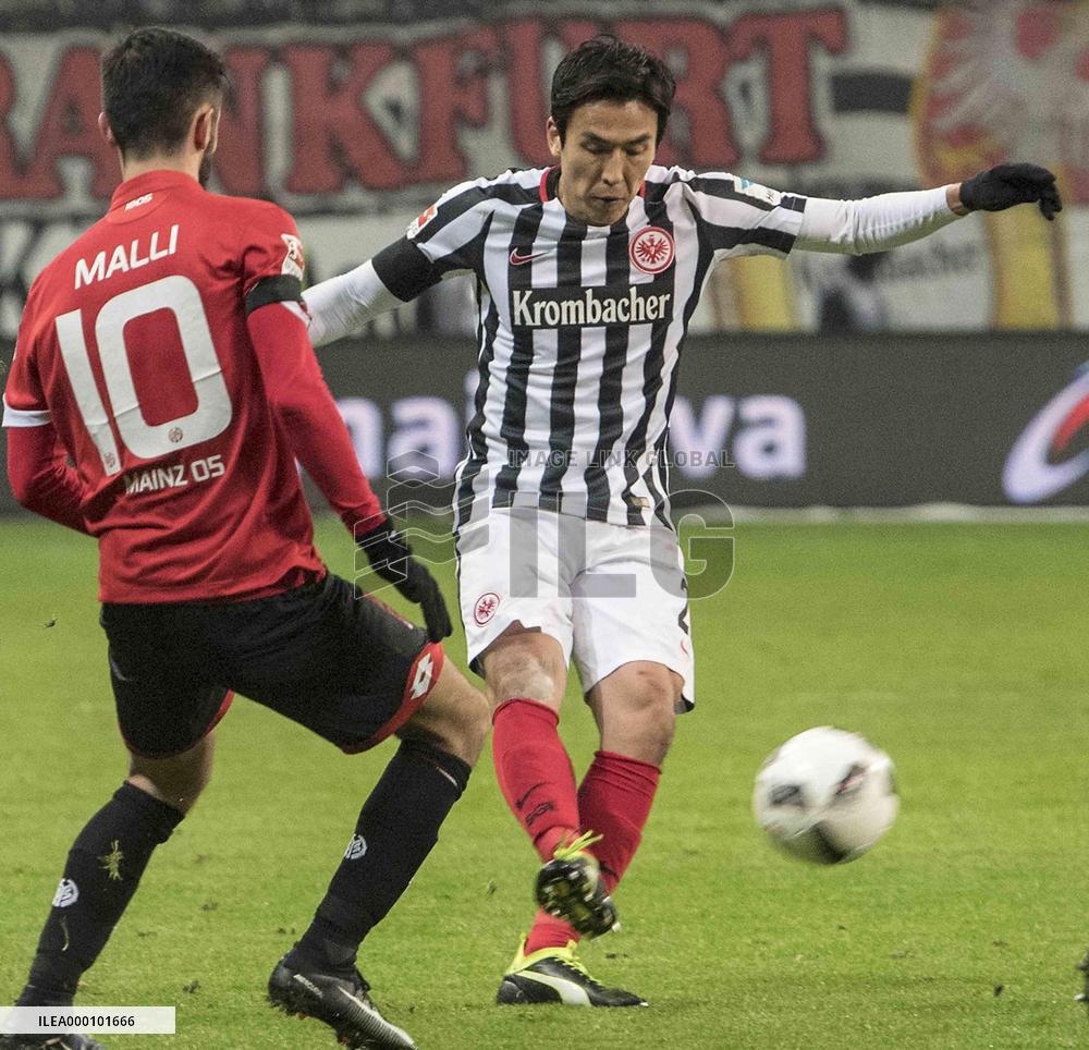Soccer: Japan captain Hasebe earns contract extension with Frankfurt