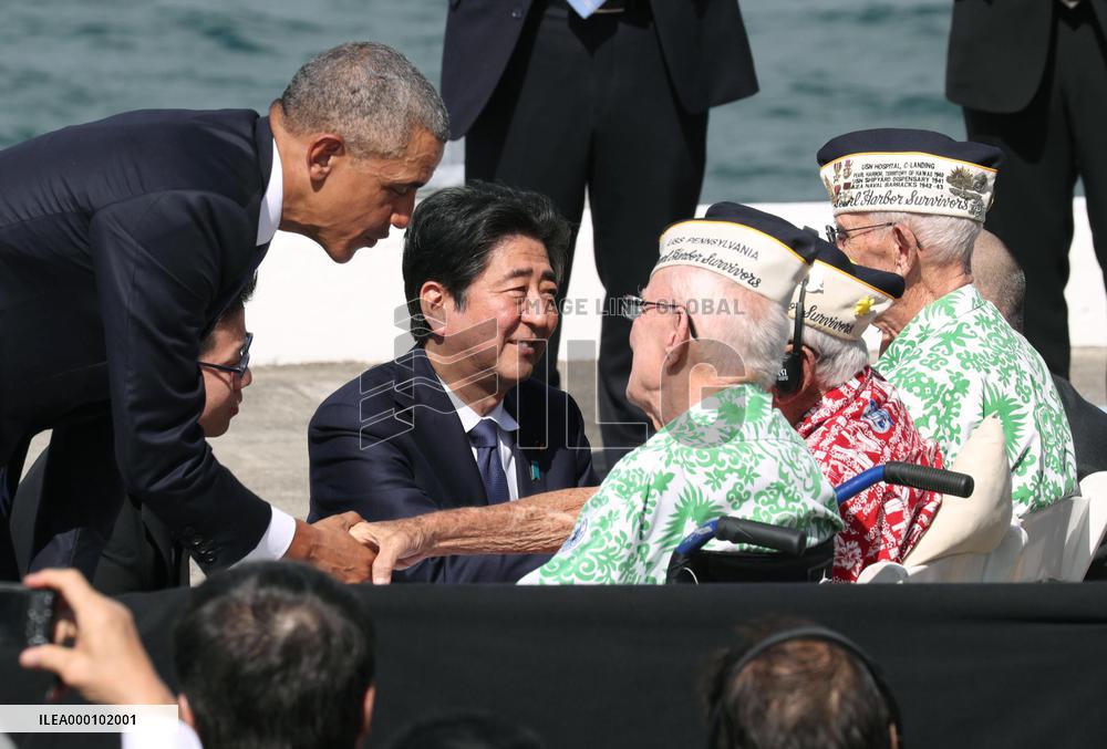 Abe, Obama visit Pearl Harbor