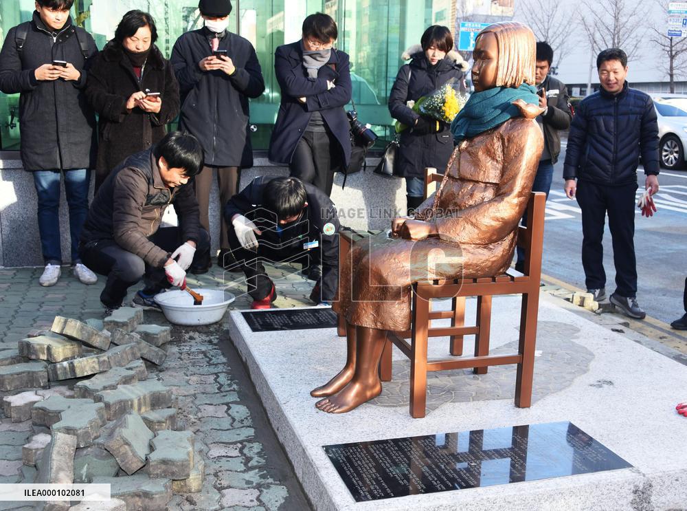 "Comfort woman" statue installed near Japanese consulate in Busan
