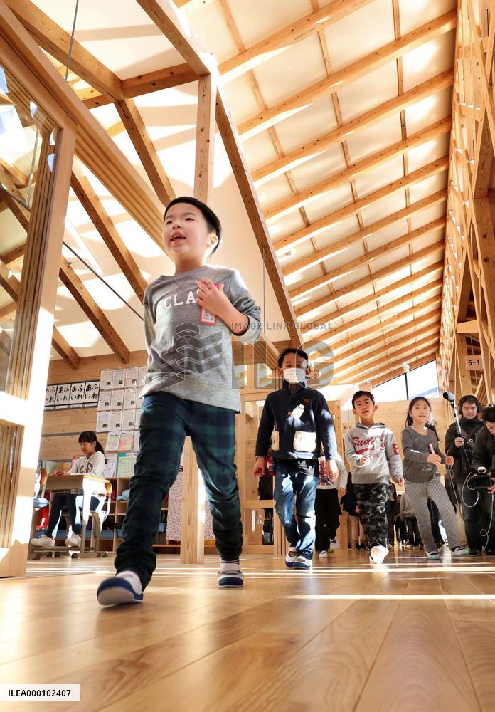 New school building in disaster-hit city completed