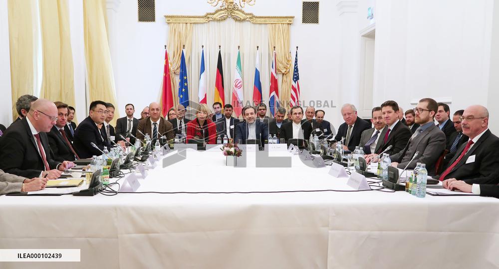 Iran, 6 world powers discuss U.S. sanctions extension