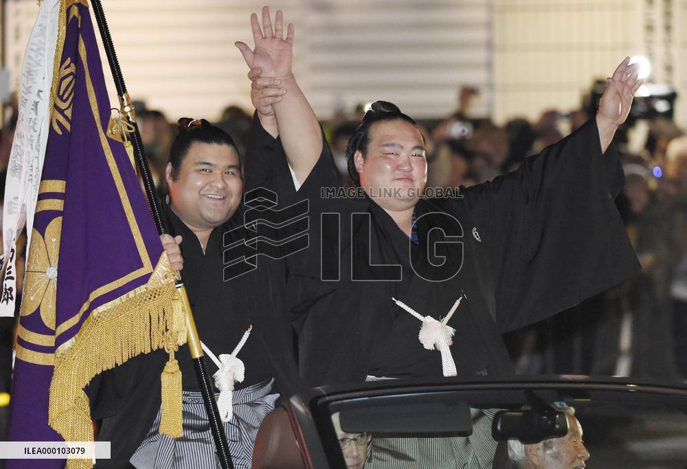 Sumo: New Year champ Kisenosato beats Hakuho, set for yokozuna