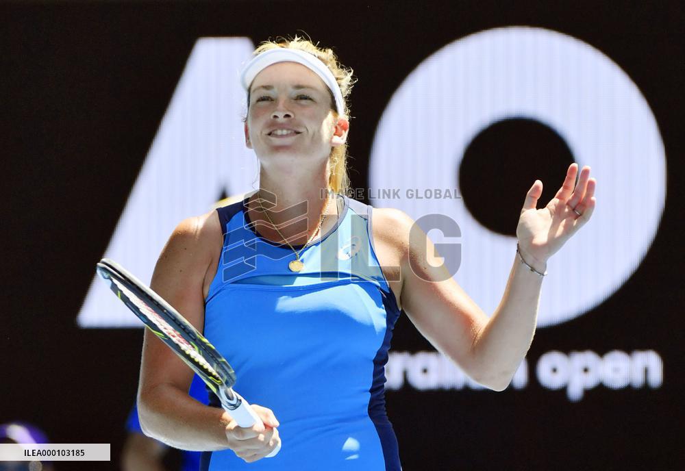 Tennis: Vandeweghe advances to Australian Open semis
