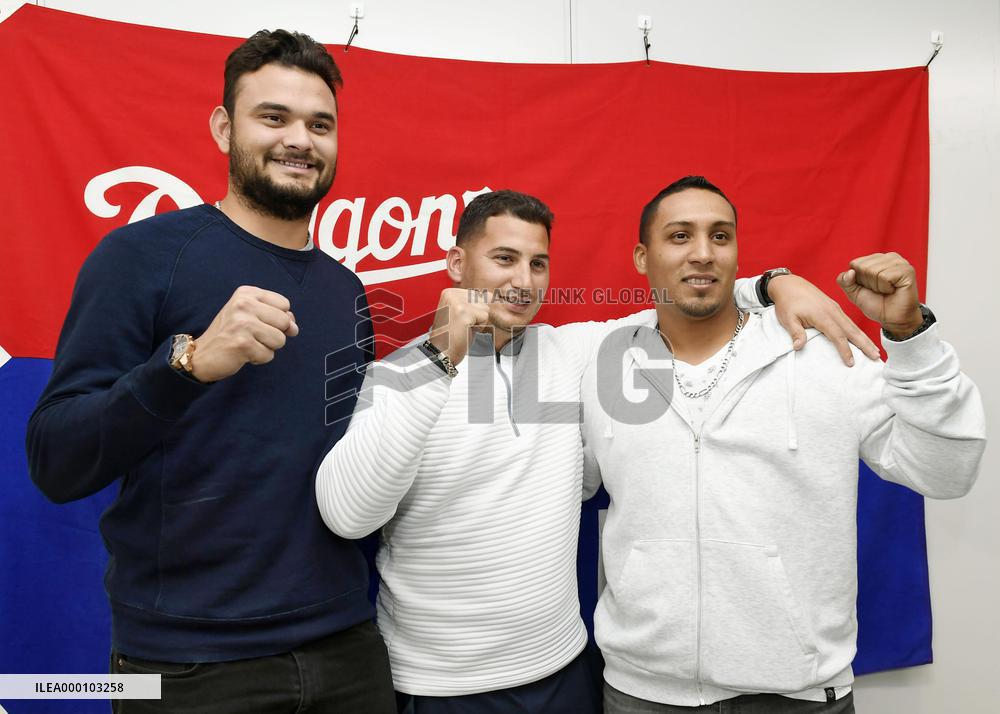 Baseball: Dragons introduce 3 new foreign players