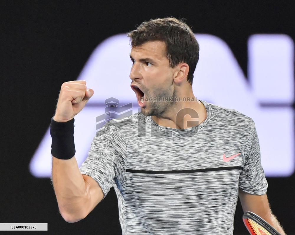 Nadal advances to Australian Open final