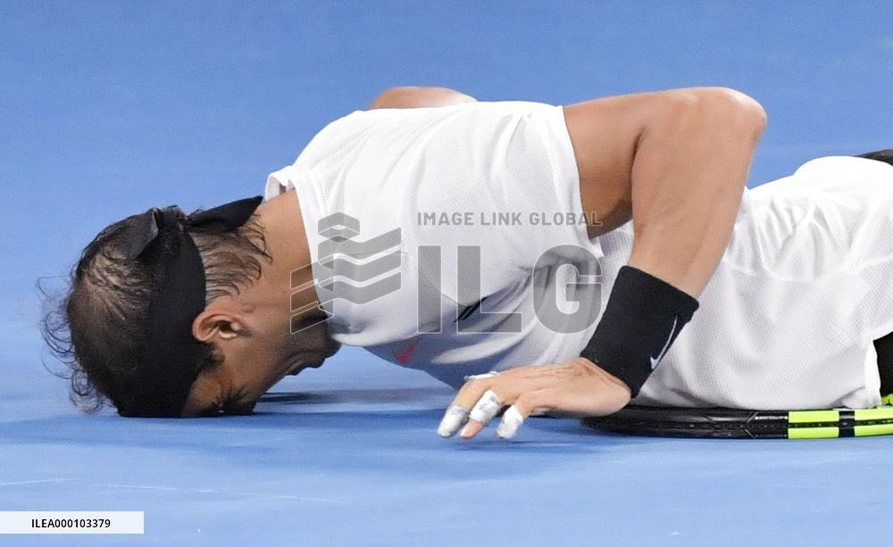 Nadal advances to Australian Open final