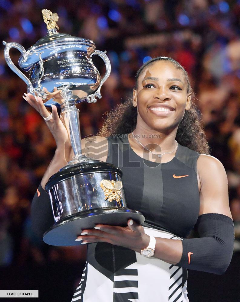 Tennis: S. Williams wins Australian Open final