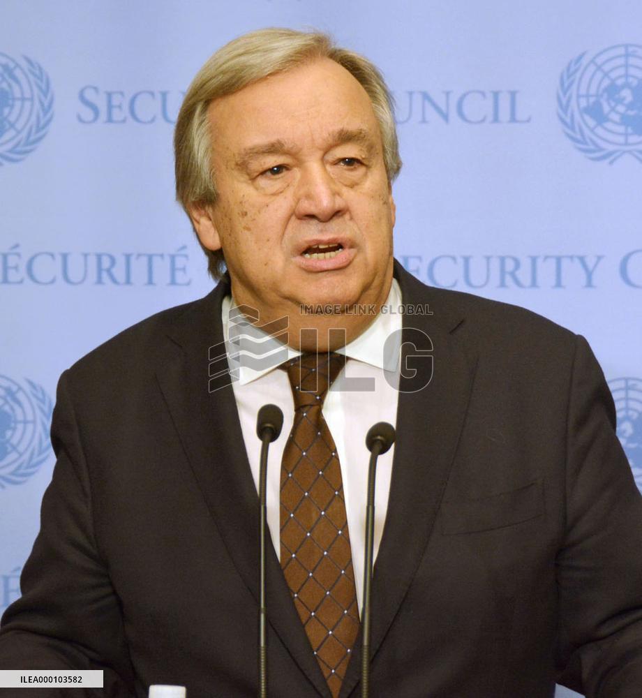 U.N. chief urges U.S. to lift immigration ban
